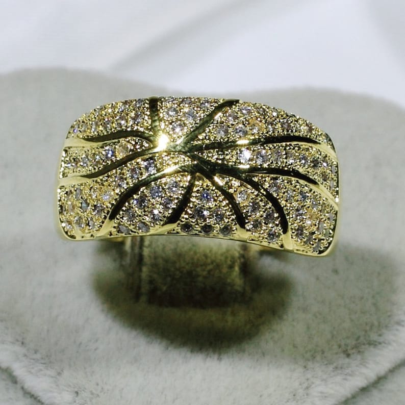 ID:R6385 Women 18K Yellow Gold GF Fashion Jewelry Glittering Clear Gemstone Anniversary Gift Band Ring