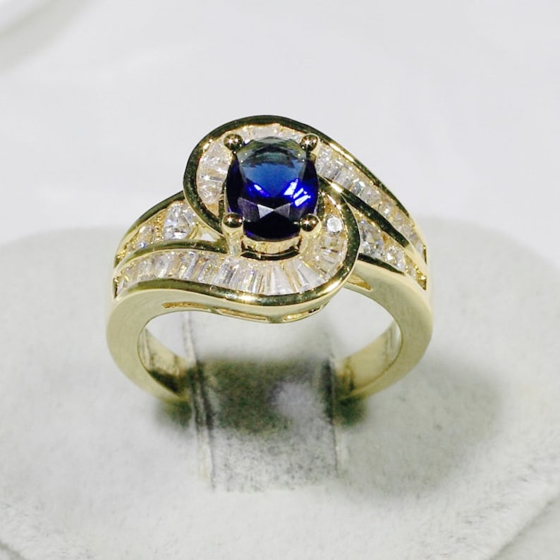 ID:R7893 Women Jewelry 18K Yellow Gold GF Charming Classic Ring Oval Sapphire Solitaire With Clear Stones Accent