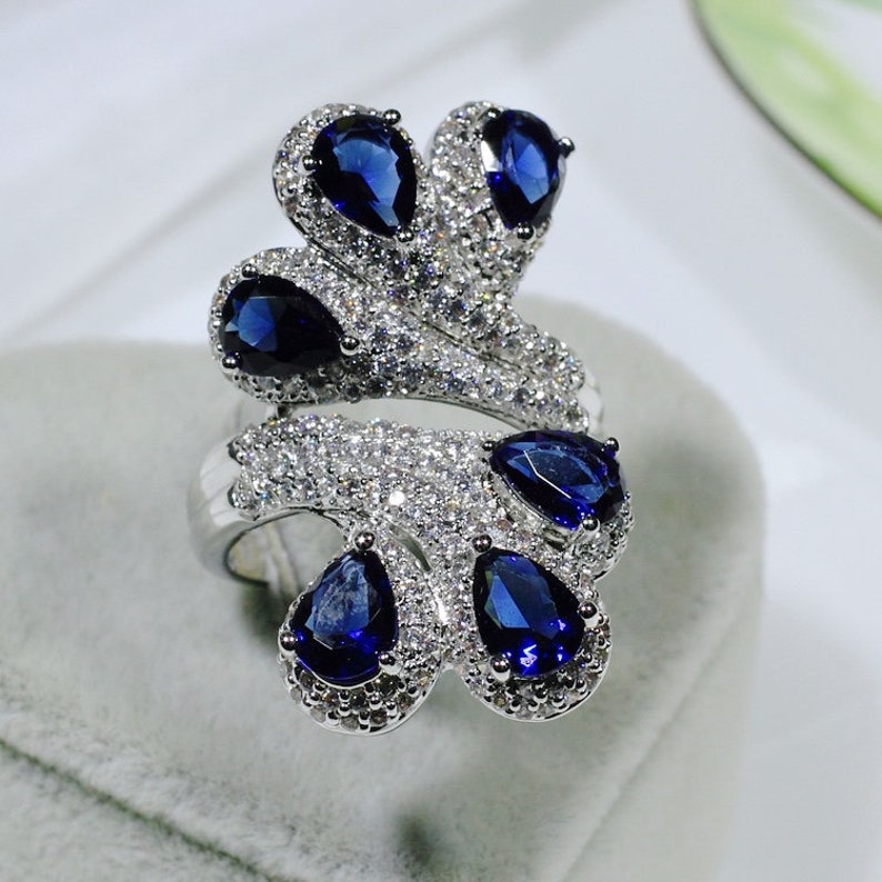 ID:R7123-2 Women 18K White Gold GF Jewelry\u00a0Sapphire Clear Stone Accent Peacock Tail Cocktail Ring