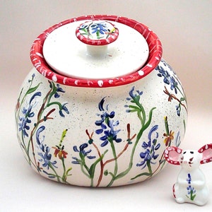 Bluebonnet and Wildflower Cookie Jar with Mouse