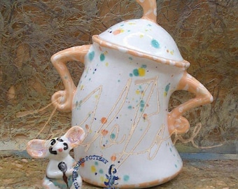 Retro Peach Sassy Canister
