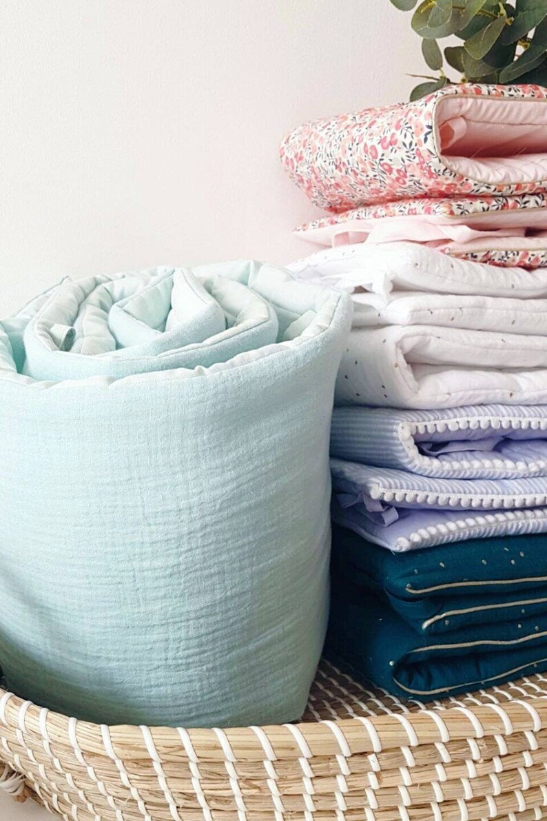 round bassinet