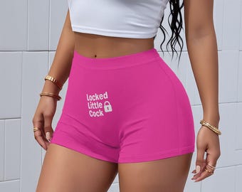 Shorts Sissy Locked and Denied en rosa, totalmente personalizables, ultrasuaves, perfectos para sissies y femboys.