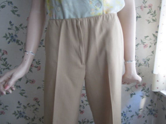 beige 1970s flared low waisted wool pants, size s… - image 3