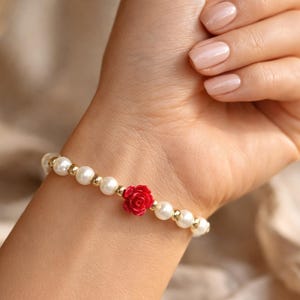 Red Rose Pearl Bracelet – Gold Filled Floral Jewelry – Stretch Beaded Bracelet – Romantic Gift for Her