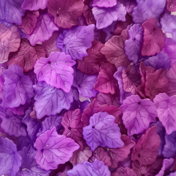 25g Frosted mixed purple vine/maple leaves.