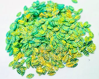 Small green sequin leaves with a gold shine 600pcs