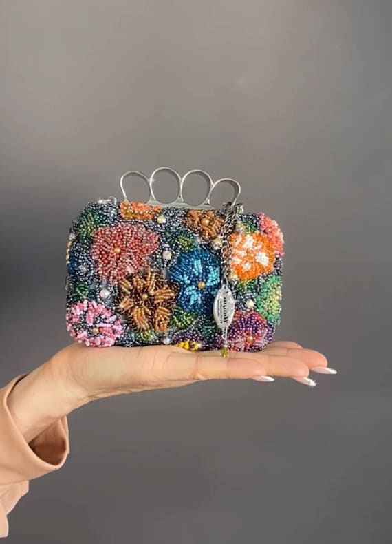 手作りの刺繍入り花柄ビーズクラッチバッグ、ユニークなイブニング