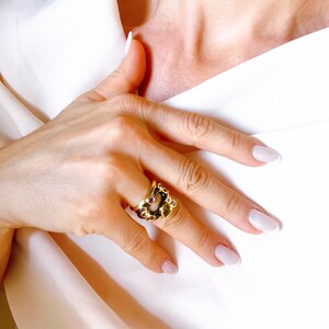 Zwart goud emaille ring, cubic zirconia koperen ring, CZ sierring, goud gevulde ring, multi-stone statement ring, unieke edelsteen ring afbeelding 6