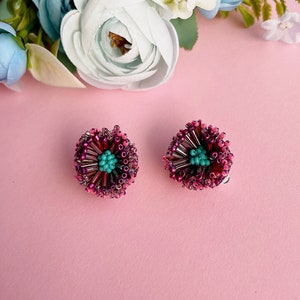 Purple Daisy Clip on Earrings, Beaded Flower Statement Earrings, Unique Dainty Earrings, Lightweight Boho Earrings, Bridal Flower Earrings image 2