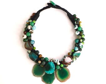 Unique Chunky Statement Necklace with Green Agate Gemstone, Emerald Green Bib Necklace, Hand Embroidered Beaded Green Stone Necklace for Her
