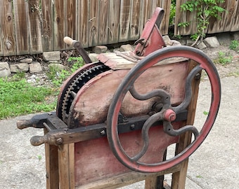 Antique 1800’s Field Corn Shredder Walnut Hull Separator Sheller by Smalley MFG