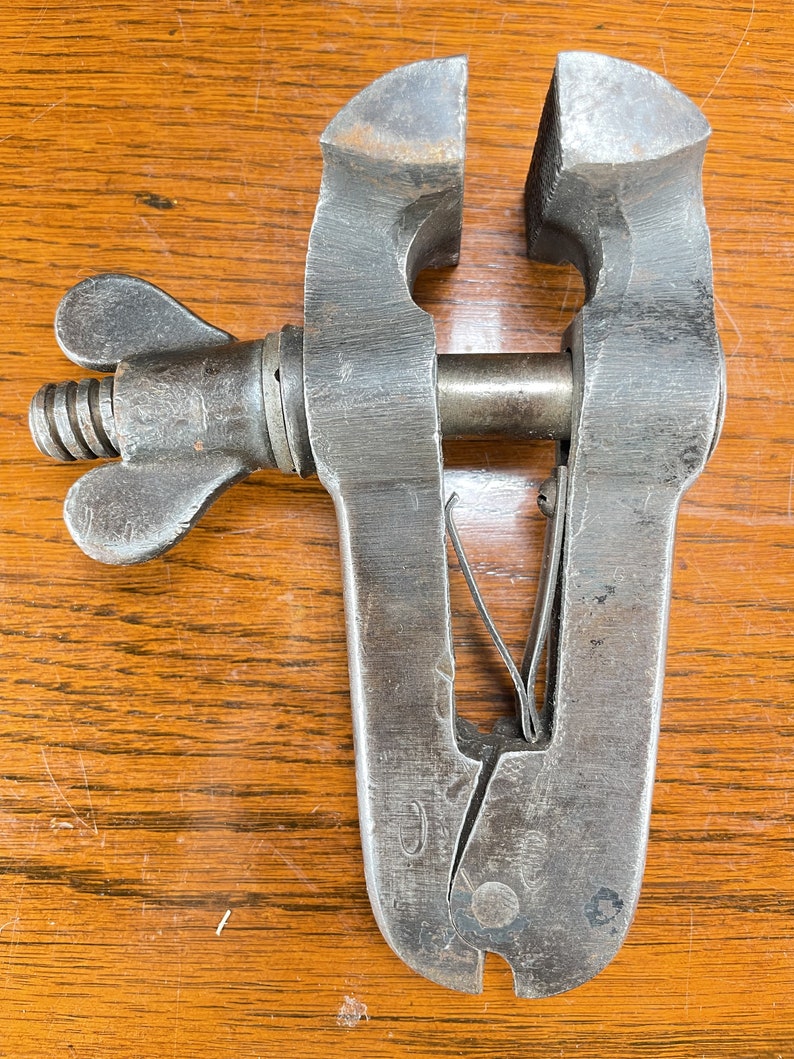 Hand Vise Old English Mid 1800s Robust Etsy