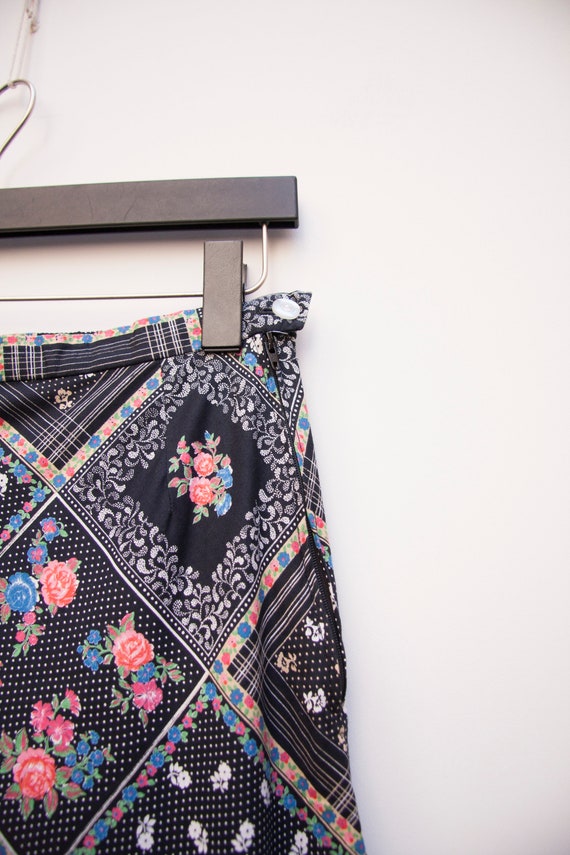 Floral Boho Skirt Small Gypsy Skirt Vintage Ditzy… - image 4