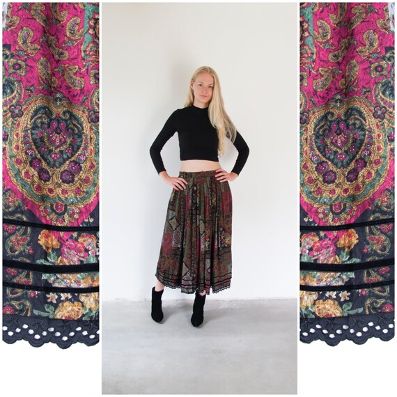 Vintage Boho Skirt Small Medium Gypsy Skirt Dark M