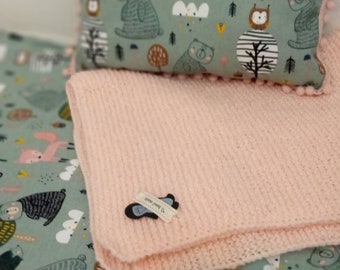 Baby blanket pillow set