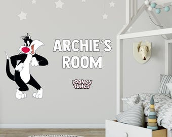 ルーニー・テューンズ™ ウォールステッカー - シルベスターと名前入りウォールデカールアート