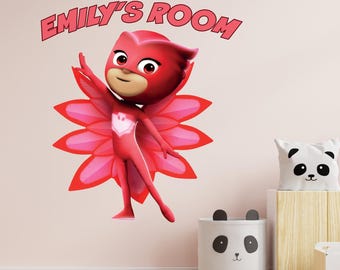PJ Masks Power Heroes Wall Sticker - Owlette Pointing at Personalised Name Wall Art