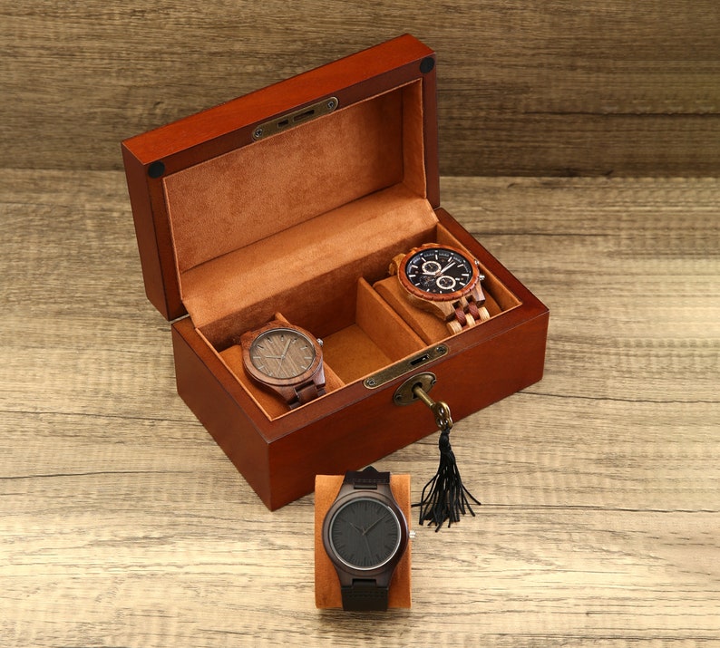 Gepersonaliseerde horlogedoos met slot en sleutel, cadeau voor papa, gegraveerde houten horlogekast, horlogedoos voor mannen, herencadeau, jubileumcadeau afbeelding 7