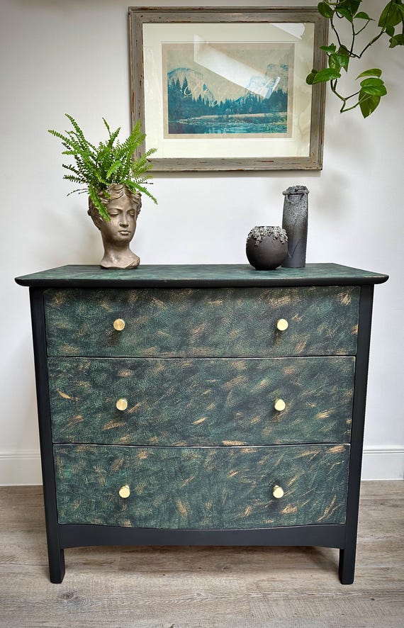 green and black dresser Painted 3-drawer Chest, Textured Gold Finish animal::FELINE