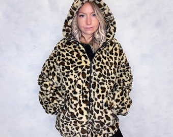 Vtg 90s HOODED LEOPARD FUR Coat // Vintage Faux Fur East 5th