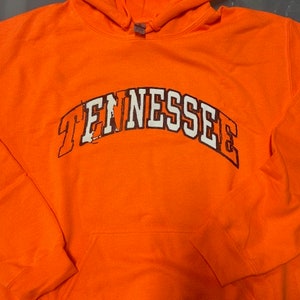 Tennessee FinesseSUDADERA naranja con capucha para hombre