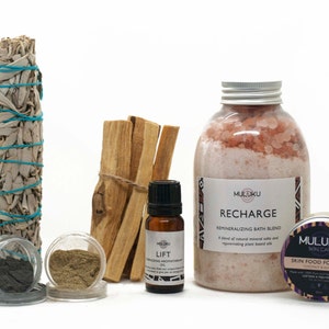 NATURAL WELLNESS BOX: Natural skin care, Aromatherapy and Hydrotherapy, Gift box, Vegan self care