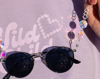 Catch Feelings (and Sunlight) with a Heart Suncatcher Glasses Chain