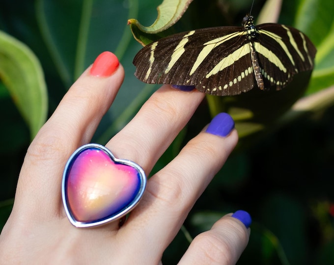 Featured listing image: Waterproof Mood Ring | Large Heart (Silver) | Color Changing Hypoallergenic Mood Stone Jewelry