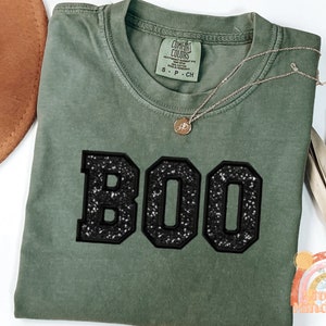 Glitter Patch Boo Halloween Shirt, Women&#39;s Trick or Treat Shirt, Cozy Halloween Shirt, Women&#39;s Fall Shirt, Halloween Party Shirt, Fall Shirt
