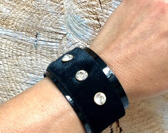 Black patent Leather Bracelet, pony leather, simple leather cuff, black cuff, leather wristband, wide cuffs,minimalist cuff,leather gift
