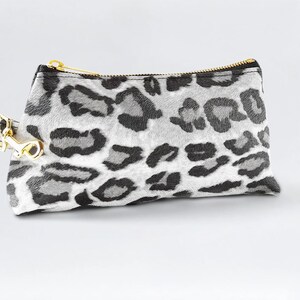 Bolso de pulsera de cuero vegano Leopardo de las nieves, Monedero de alta calidad, Regalo de bolso personalizado para ella, Aniversario de mujeres, Regalo de vacaciones, Regalo de graduación