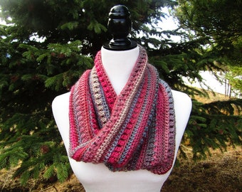 Crochet Mobius Scarf Pattern - Mobius Cowl Pattern - Crochet Pattern - women's cowl pattern