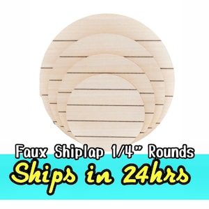 Könnte beinhalten: Drei Holz Kreise mit einem Faux-Schalung-Design. Die Kreise sind ineinander verschachtelt, wobei der kleinste Kreis in der Mitte liegt. Die Kreise sind 1/4 Zoll dick.