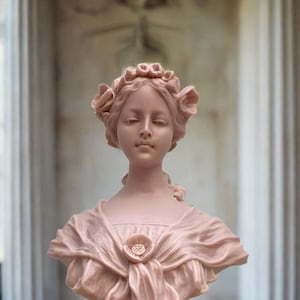 Annabel Bust In Pink Marble