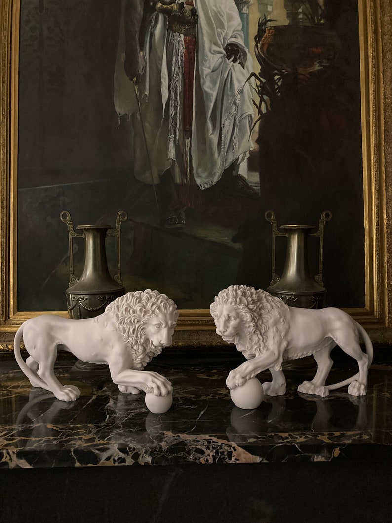 The Medici & Vacca lions Pair Free Standing image 1