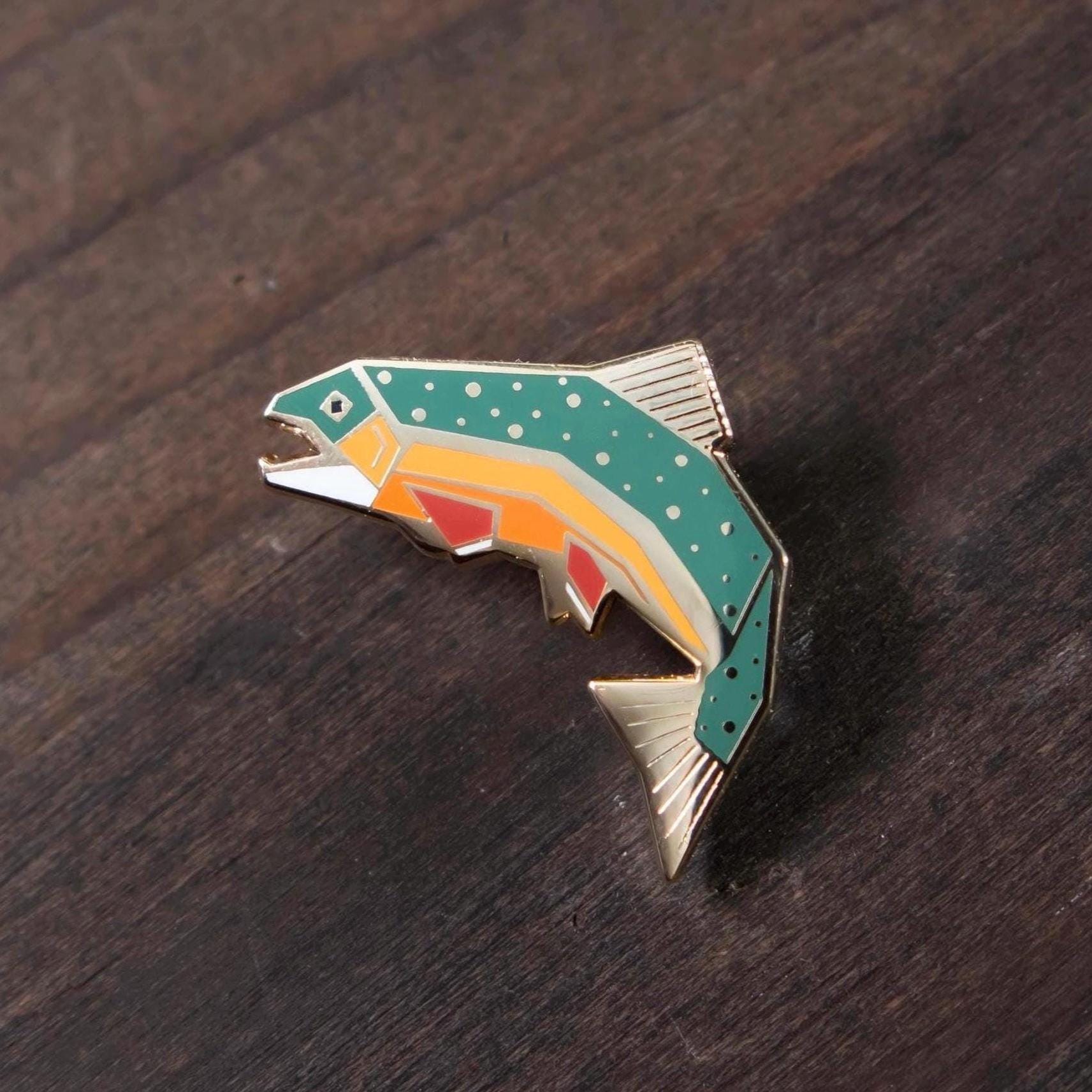 Pin's Cravate En Or Rose 12 Carats - Motif Poisson Truite Arc-en-Ciel - Occasion - Style Tie Tack