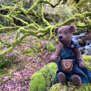 Bear in Kilt and Sporran, Needle Felted Bear, Wool