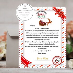 Peut inclure: Une bordure rouge et blanche rayée entoure une lettre du Père Noël à Jeremy. La lettre est adressée à Jeremy et contient un message du Père Noël sur le fait d'être un bon garçon et d'aider son frère. La lettre est décorée d'un nœud rouge et d'une illustration du Père Noël.