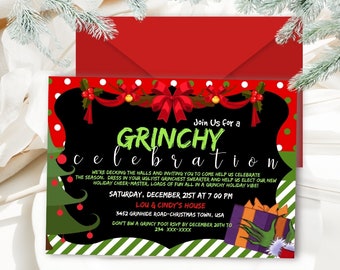 Peut inclure: Une invitation de fête de Noël rouge et verte sur le thème du Grinch. L'invitation présente un tableau noir avec le texte "Join Us for a Grinchy Celebration". L'invitation présente également un personnage vert du Grinch et un nœud rouge.