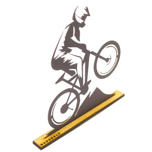Kunst auf dem Bike :)  ! Und ab runter ....