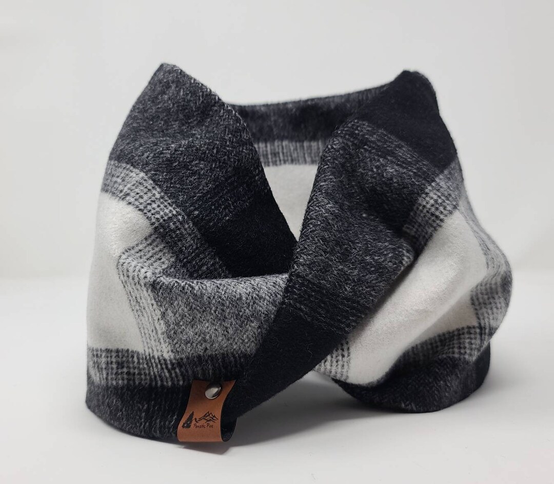 Dog Infinity Scarf grays Peak Twist Scarf in White and Black Dog Neck