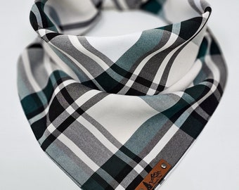 Dog Bandana "Castle Creek"