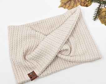 Pet infinity Scarf "Woodinville" Twist Scarf in Cream White Cable Knit