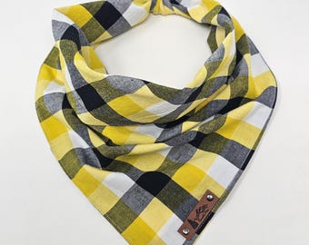 Pet Bandana "Bumble Bee"