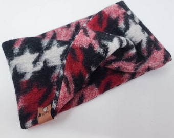 Dog infinity Scarf "Bizmark" Twist Scarf in White, Black and Red houndstooth dog neck wear BoHo style