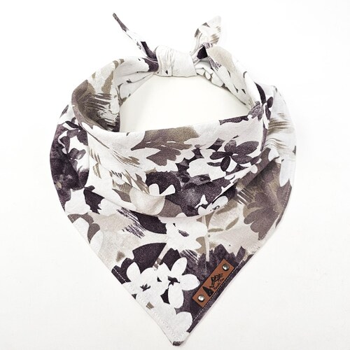 Bandana para mascotas "Provolt" de verano, color tostado gris, con estampado floral, de lino y algodón, para perro, estilo bohemio y gato.