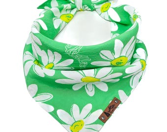 Pet Bandana "Cloverdale" Green and White Daisy