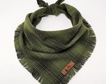 Pet Bandana "Bristlecone"