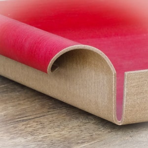 Design-Tablett aus Resysta® Rot lackiert Bild 2